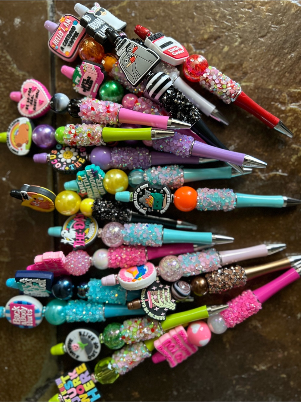 Pens - Handcrafted by Kyleigh- to support her soccer ⚽️ career
NWT 💛⭐️💛 - Picture 8 of 8